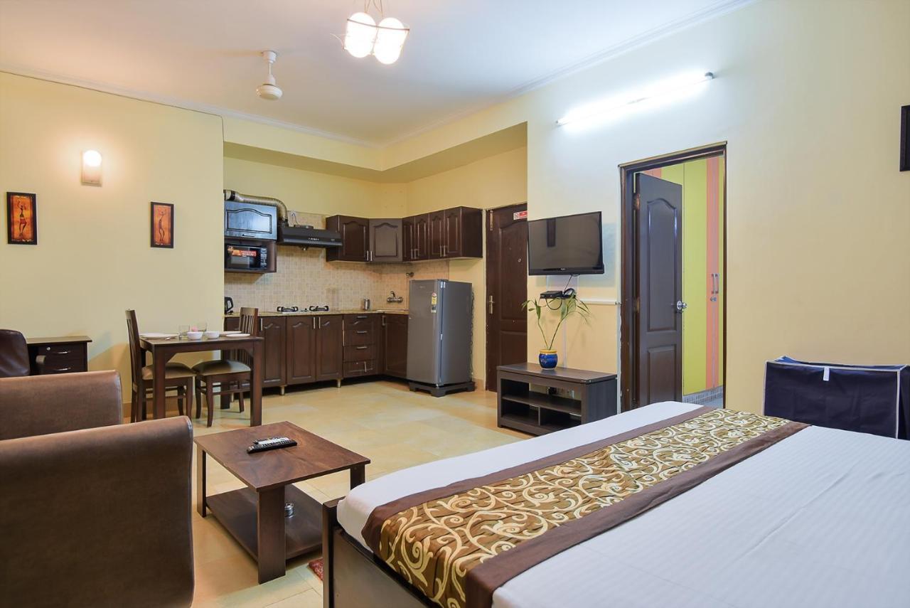 Bedchambers Serviced Apartments, Sushant Lok Gurgaon Esterno foto