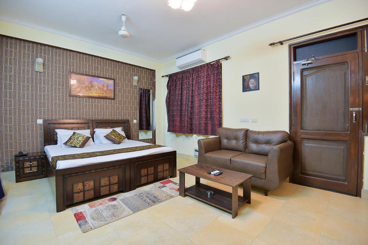 Bedchambers Serviced Apartments, Sushant Lok Gurgaon Esterno foto