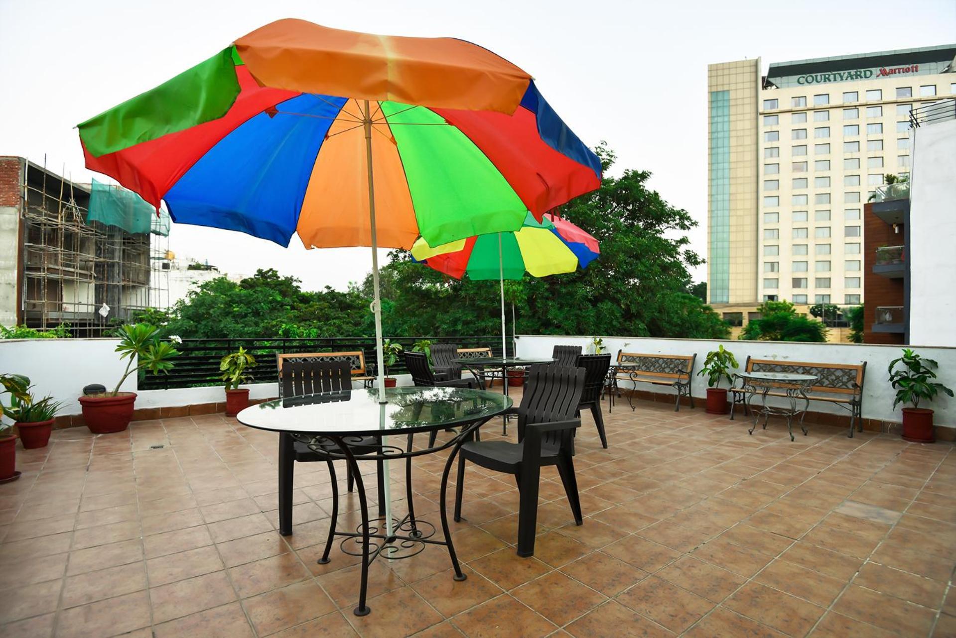 Bedchambers Serviced Apartments, Sushant Lok Gurgaon Esterno foto